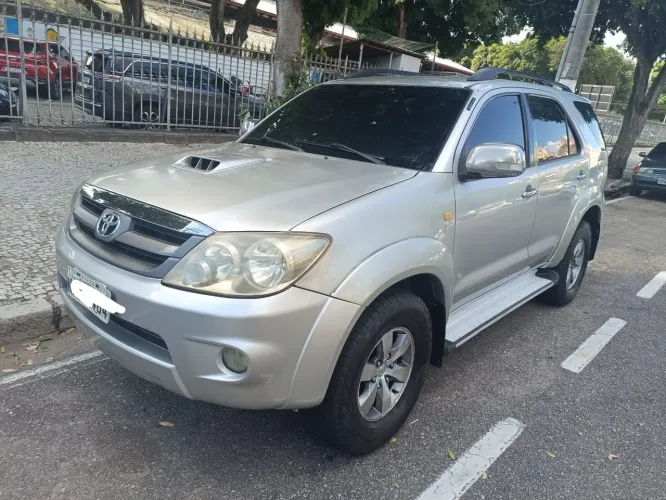 Toyota Hilux SW4 SRV D4-d 4X4 3.0 TDI Dies. AUT 2006
