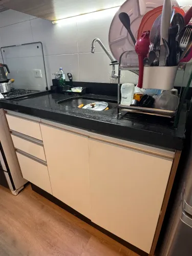 Balcão com pia de cozinha