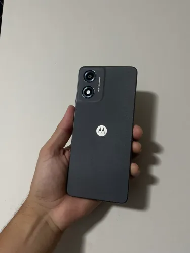 Moto e 14