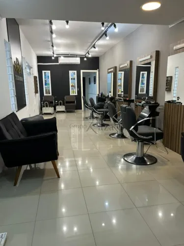Oportunidade- Ponto Comercial - Centro - Jacareí - 140m².