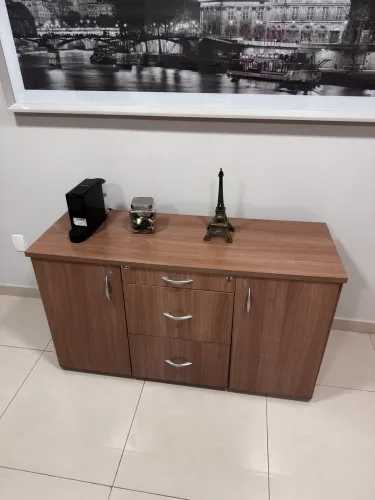 Aparador armário escritório