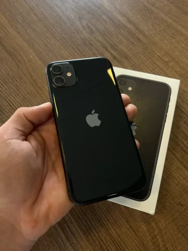 Vendo Iphone 11 todo original