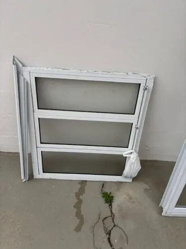 Janela basculante 0,70x0,75