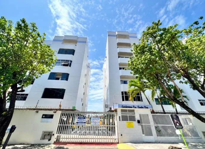 Alugo excelente apartamento na Praia do Meio