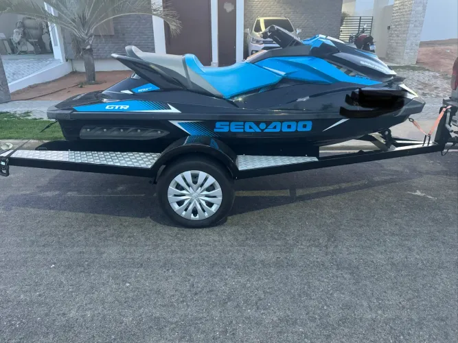 Jet Ski Seadoo GTR 230