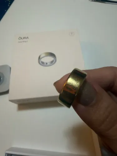 Oura ring