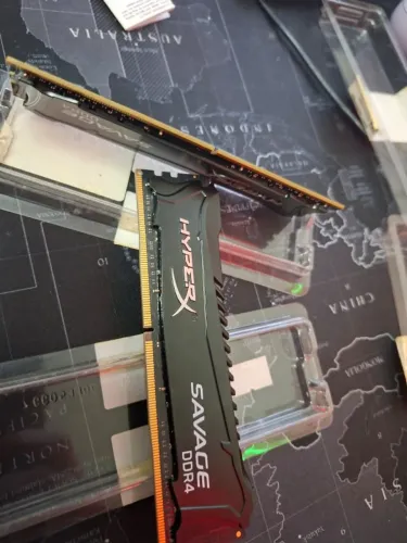 Memoria DDR4 Hyper X savage, 16Gb (8+8) 2133 MT CL13, chip Sk Hynix AFR.