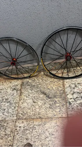 Roda Mavic para bicicleta speed