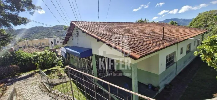 Comercial com 25 dormitórios à venda, 10000 m² por R$ 7.901.000 - Centro - Rio Bonito/RJ