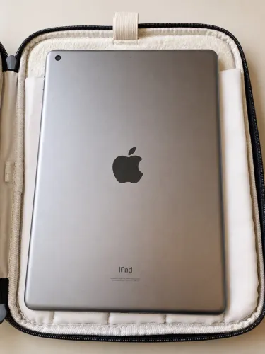 iPad Apple 9ª geração 64GB excelente estado com caixa