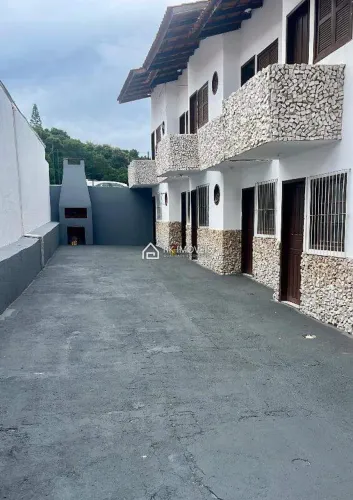 Apartamento para aluguel, 2 quartos, 1 vaga, Ingleses do Rio Vermelho - Florianópolis/SC