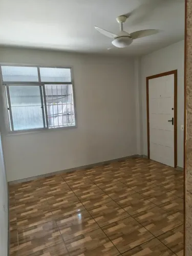 Apartamento de frente 3 quartos sendo 2 banheiros  em Itapuã .