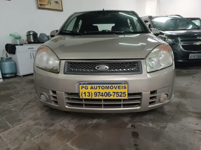Ford Fiesta 1.0 8V Flex/class 1.0 8V Flex 5P 2010