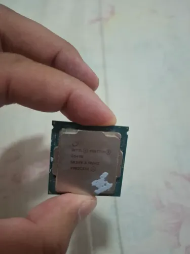 Processador Intel Pentium Gold G5400 3.70GHz LGA 1151 - Ótimo Estado