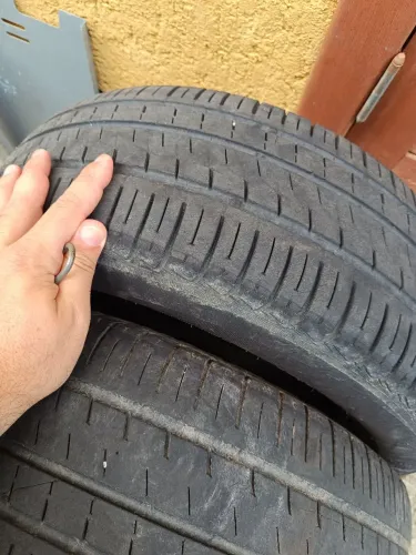 Pneu pirelli205 55 16