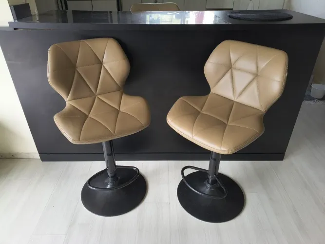 Banquetas estofadas courino