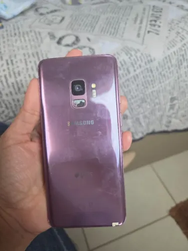 Celular S9 tela queimada