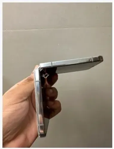 Samsumg Flip 5 Com Defeito