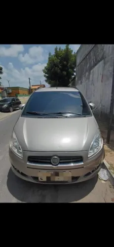 Fiat Idea Attractive 1.4 Fire Flex 8V 5P 2012