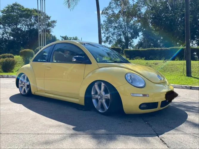 Volkswagen New Beetle 2.0 MI Mec./aut. 2010