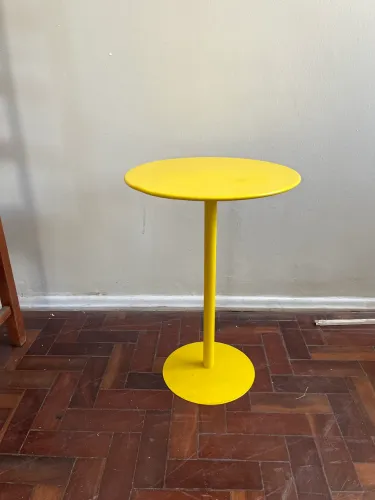 Mesa amarela Tok & Stok