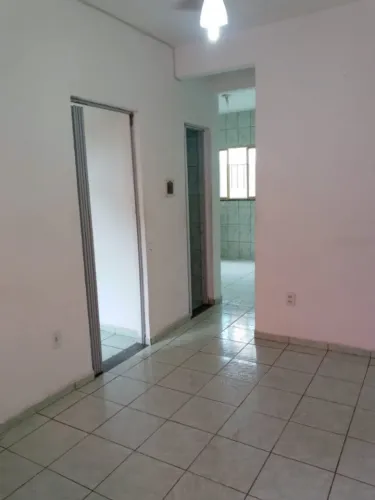 Casarão 02 quartos Valqueire