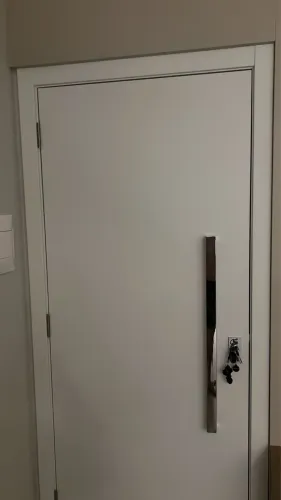 Vendo porta branca