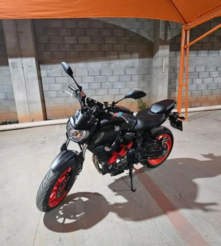 Yamaha MT-07 ABS 2022/2023 - Impecável | Revisões em Concessionária Muitos Acessórios