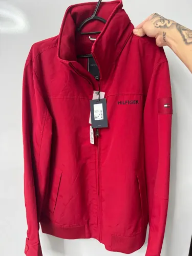 tommy hilfiger velejador