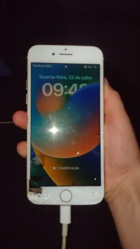 iPhone 8 trazera quebrada tela quebrada