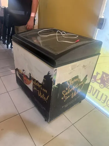 Frizer tampa de vidro