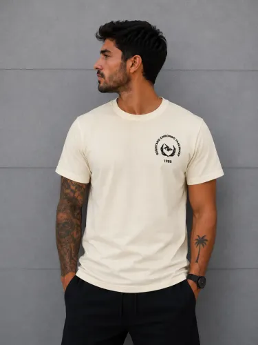 Camiseta Onbongo Bege - Malha Peruana Casual Premium 30:1