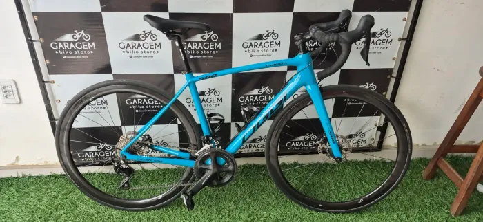 Bicicleta de Carbono Speed Oggi Cadenza - 52