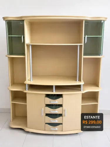 Vendo estante(retirar no centro de Araruama RJ)
