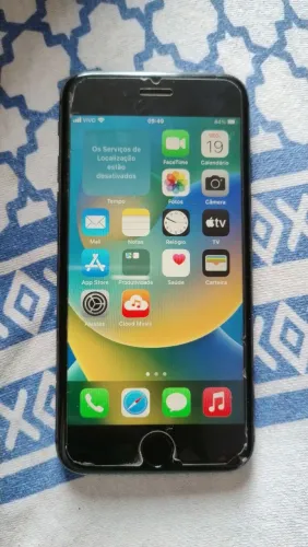 iPhone 8
