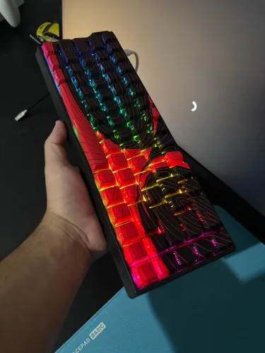 Teclado gamer magnético com fio AULA WIN60he
