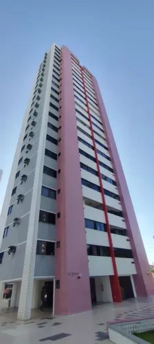 Andar Alto, Vista Livre, Planta bem dividida, Excelente Localização