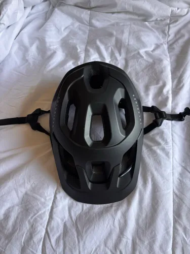 Capacete de bicicleta NOVO