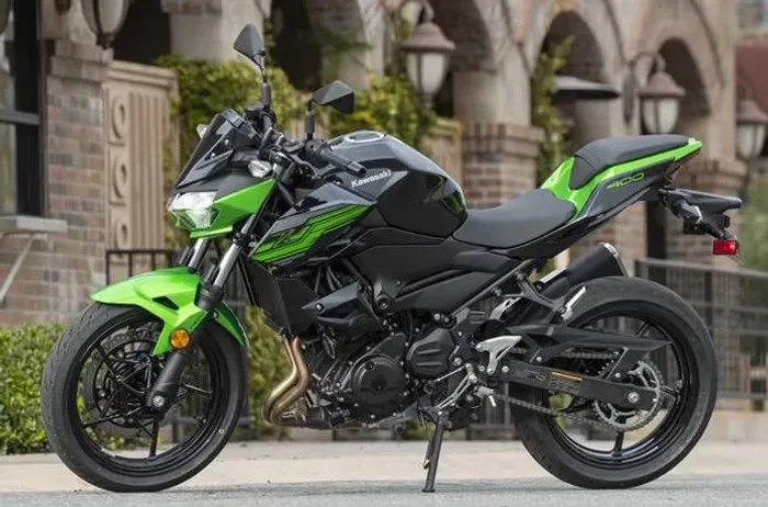 Z400 2020