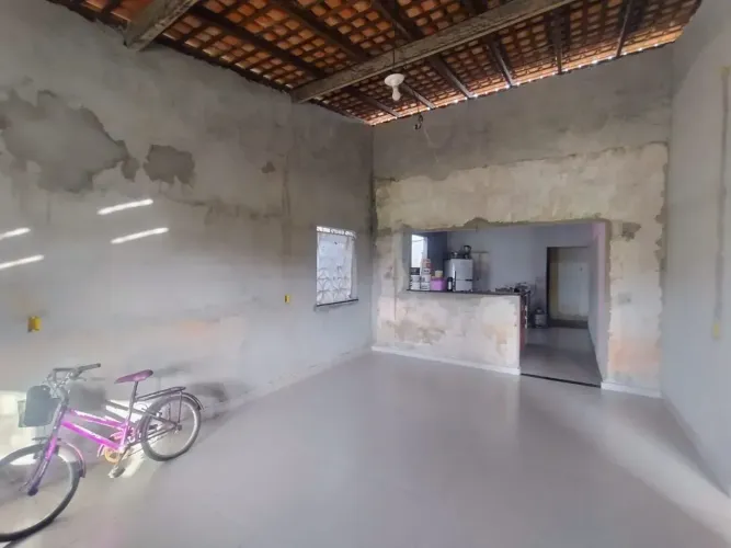 VENDO CASA DE 2 QUARTOS + 2 BANHEIROS PRÓXIMO A USINA DO ICUÍ