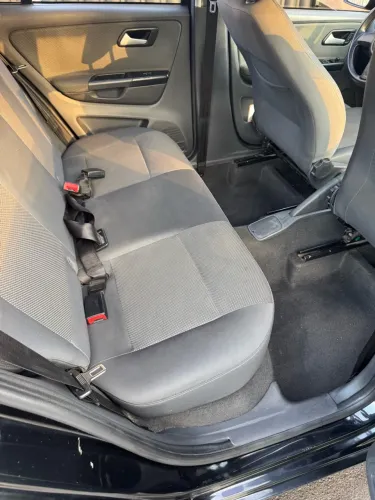 Volkswagen Fox 1.0 MI Total Flex 8V 3P 2011