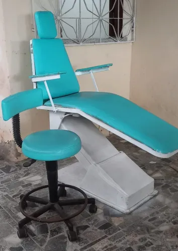 Cadeira odontológica e mocho / Cadeira para Salão