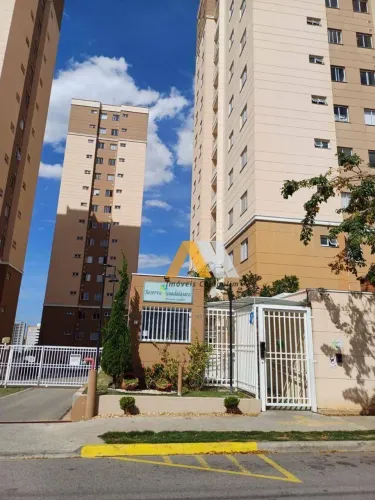 Apartamento com 2 dormitórios para alugar, 56 m² por R$ 3.186,00/mês - Reserva Guadalajara