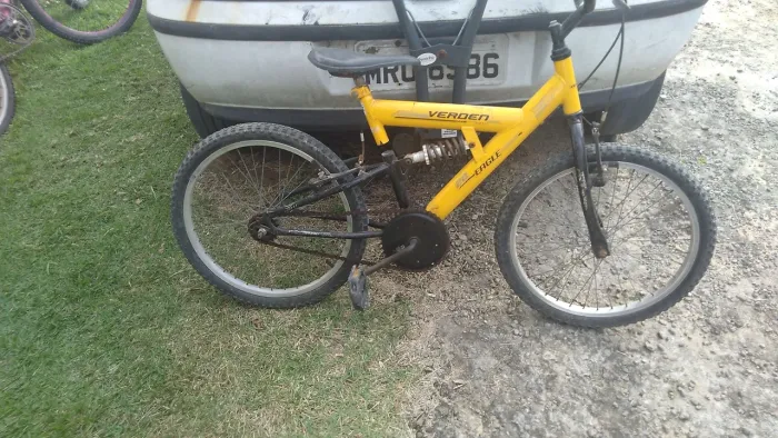 Vendo bicicleta aro 20 tratar Sergio *