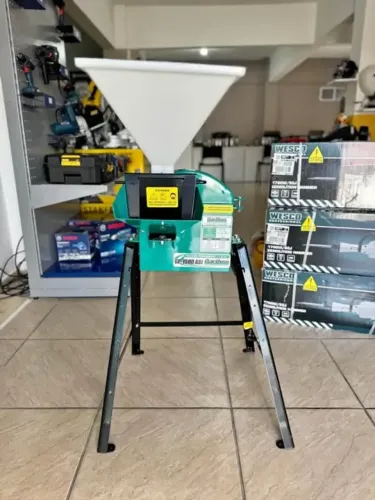 Forrageira Triturador Motor 1.5cv Monofásico 220v C/ Peneiras - Garthen (Novo)