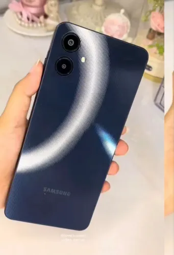 Samsung Galaxy A06 64GB 4GB RAM Novo