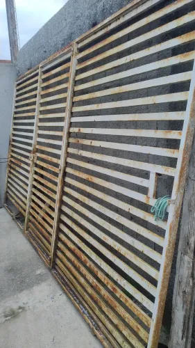 Portão de garagem 2,20 x 3,70
