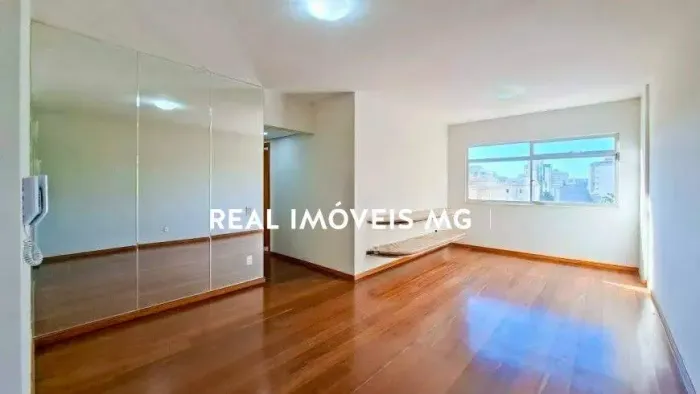 apartamento para alugar com 2 quartos e1 vaga na Savassi.