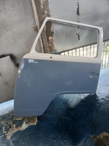 Porta Kombi dianteira esquerda 