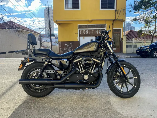 Harley Davidson Sportster Iron 883 2020/20 Cinza Metálica
